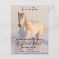 Belo Cavalo Branco em Neve Salve a Data