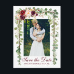 Cartão Postal De Anúncio Burgundy Floral Botanical Green Salvar a Data<br><div class="desc">Folhas De Eucalipto Verde Botânico Elegante Moderno,  Berguesia Burgundy Marsala Floral,  Moldura De Madeira,  Salva O Cartão Postal De Noivado</div>