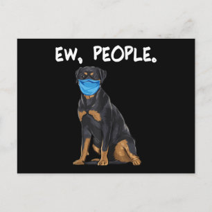 Cartão Postal De Anúncio Cachorro Rottweiler com máscara facial