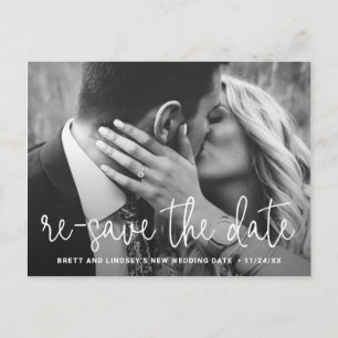 Cartão Postal De Anúncio Casamento Adiado com Foto de Roteiro Fino Moderno