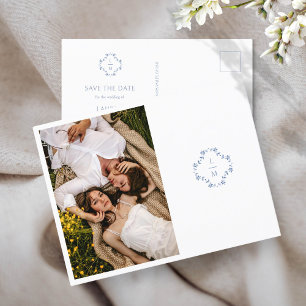 Cartão Postal De Anúncio Casamento Azul e Branco com Florais e Monograma Pe