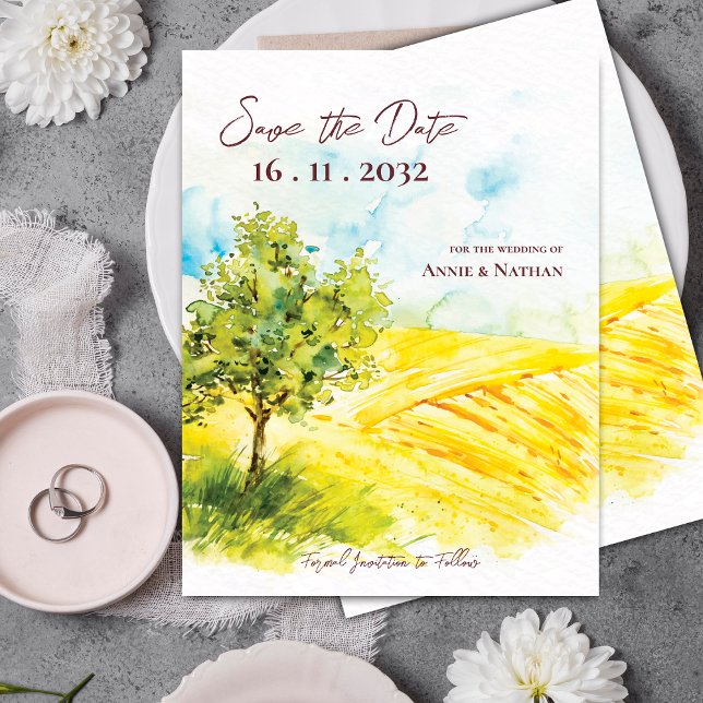 Cartão Postal De Anúncio Casamento de Paisagem Amarela Chic Bright (Chic Bright Yellow Farmland Landscape Wedding Announcement Postcard)