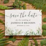 Cartão Postal De Anúncio Casamento Dourado Eucalyptus Salvar a Data<br><div class="desc">Casamento botânico salve o cartão-postal com um fundo branco na moda,  folhagem verde-aquarela de eucalipto,  sotaques dourados,  e um modelo de texto salva que é fácil de personalizar.</div>