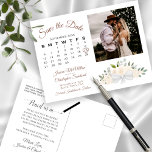 Cartão Postal De Anúncio Champagne Floral Foto & Calendário Salve a Data<br><div class="desc">Este cartão postal de Save the Date para casamento rústico apresenta um elegante design floral em aquarela com um buquê de belas rosas pintadas à mão e flores em tons de champagne blush ou pêssego muito pálido. O lado esquerdo do cartão tem um calendário personalizável com um coração em torno...</div>
