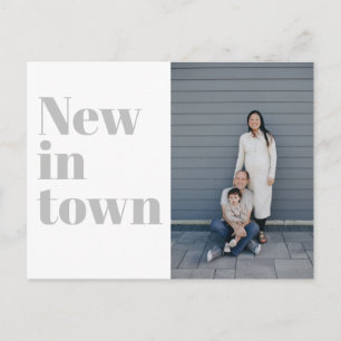 Cartão Postal De Anúncio Cinza de Tipografia Moderna Foto de Nova Movimenta