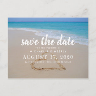 Cartão Postal De Anúncio Coração na Areia da Praia Casamento Salve a Data