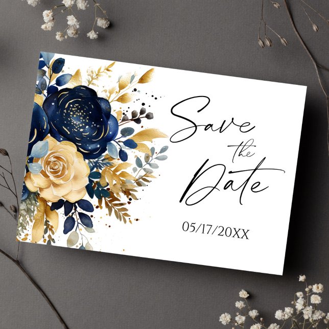 Cartão Postal De Anúncio Elegante Floral Dourado Azul marinho Salvar a Data (Navy Blue Gold Floral Elegant Save The Date Announcement Postcard)