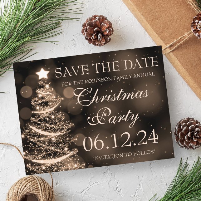 Cartão Postal De Anúncio Festa de Natal Dourada Elegante Salvar a Data (Elegant Gold Christmas Party Save The Date Announcement Postcard)