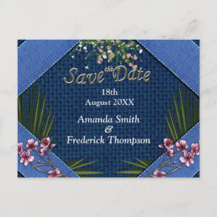 Cartão Postal De Anúncio Flores cor-de-rosa na textura do tecido azul