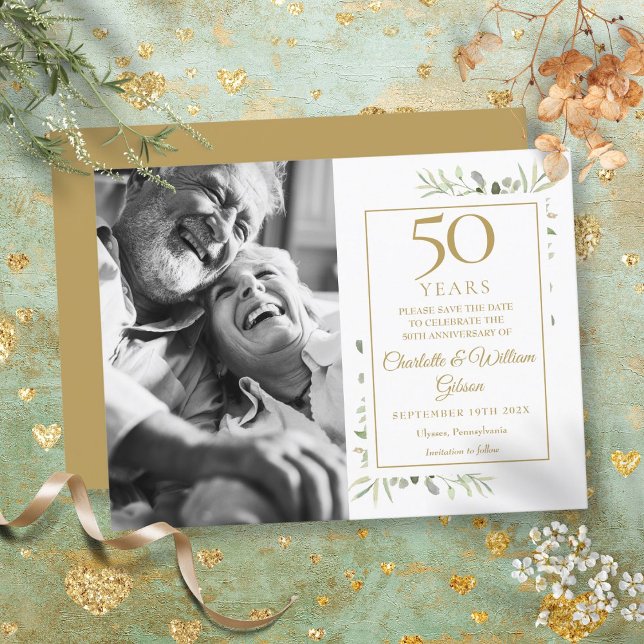 Cartão Postal De Anúncio Fotografia de greenery do 50º aniversário de casam (50th Golden Wedding Anniversary Greenery Photo Announcement Postcard)