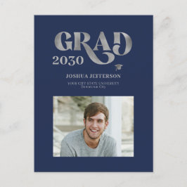 Cartão Postal De Anúncio Graduação da tipografia moderna com lente prateada