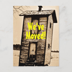 Cartão Postal De Anúncio Nós nos mudamos! Vintage 2 Story Outhouse