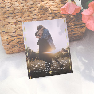 Cartão Postal De Anúncio Nossa Aventura Começa A Tipografia Moderna Foto Do