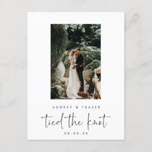 Cartão Postal De Anúncio O Modern Script Elopement Tied the Knot Photo