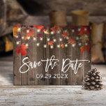 Cartão Postal De Anúncio O outono russo deixa Casamento outono salvar data<br><div class="desc">Rustic Autumn Deixa o Casamento outono de madeira do Barn Salvar os Anúncios de Data.</div>