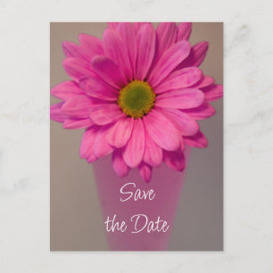 Cartão Postal De Anúncio Pink Daisy em Vase Wedding Salvar Data