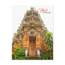Porta ornamentado em Ubud, Bali, Indonésia