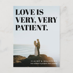 Cartão Postal De Anúncio Pós-casamento do Tipográfico Negrito e Cheeky