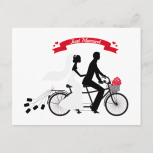 Cartão Postal De Anúncio Recem casados noiva e noiva na bicicleta tandem