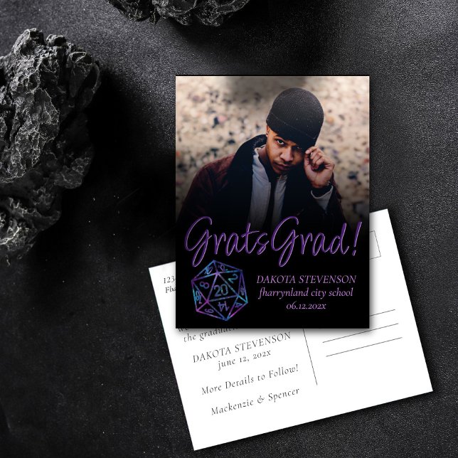 Cartão Postal De Anúncio RPG Dice | Graduação de Jogadores Retro com Tablet (Criador carregado)