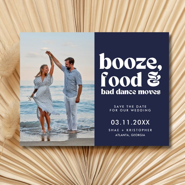 Cartão Postal De Anúncio Salve a Data de um Casamento Chic com Foto (Chic Wedding Photo Green Save the Date  Postcard)