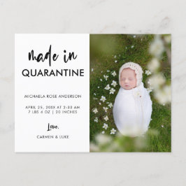 Cartão Postal De Anúncio Script Feito em Quarentena Recém-Nascido Elegante