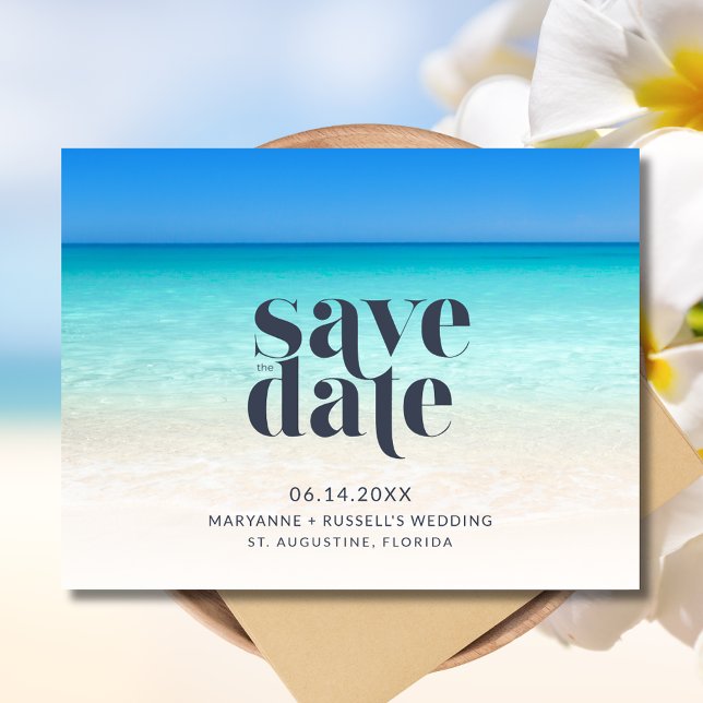 Cartão Postal De Anúncio Simple Beach Wedding Salve a Data (Simple Beach Wedding Save the Date Postcard)
