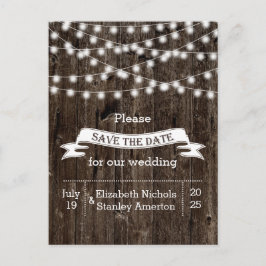 Cartão Postal De Anúncio String de luzes no casamento de madeira antiga Sal