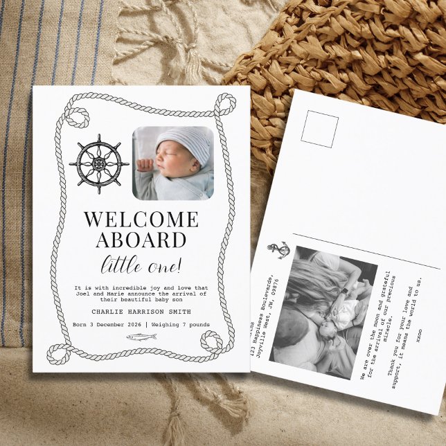 Cartão postal de aviso de nascimento do bebê com t (Newborn Baby Birth Announcement Postcard with cute nautical elements)