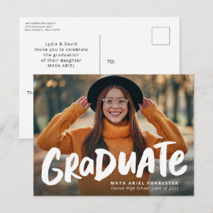 Cartão Postal De Convite Bold graduate photo graduation postcard invitation