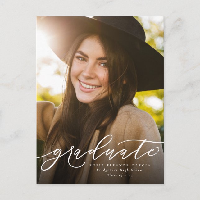 Cartão Postal De Convite Graduação simples de fotos em script moderno (Frente)