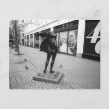 Kvinneakt e Pigeons postais