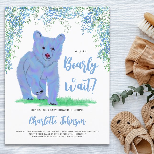 Cartão Postal De Convite Mal Podemos Esperar Urso Azul da Floresta (We cam bearly wait cute blue bear watercolor baby shower budget invitation postcard)