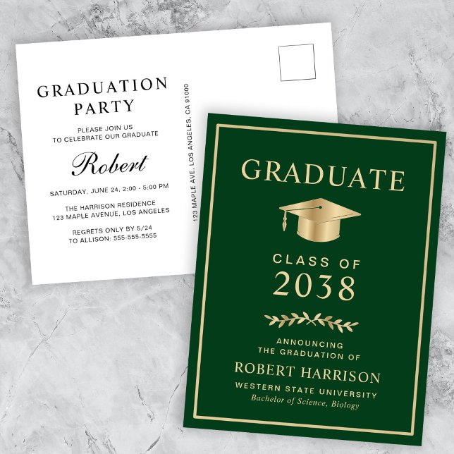 Cartão Postal De Convite Partido Elegante do Formandos Verde Dourado (An elegant college graduation party invitation postcard to celebrate the graduate's achievements)