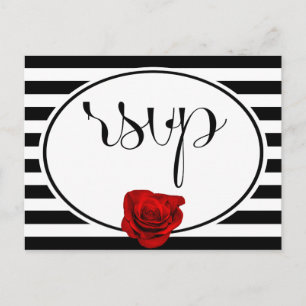 Cartão Postal De Convite Rosa vermelha na Placa RSVP de Casamento de Stripe