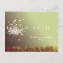 Cartão Postal De Convite RSVP de Casamento de Dandelions Meadow Meadow