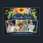 Cartão Postal De Convite Rustic Blue Wood Sunflower Salva a data foto<br><div class="desc">Madeira Azul Rústica,  Floral de Girassol com Rosas,  Peões e Verde,  Salvar o Cartão de Anúncio de Noivado de Data 3</div>