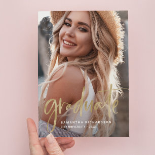 Cartão Postal De Convite Script casual Dourado Duas Festas de formatura f