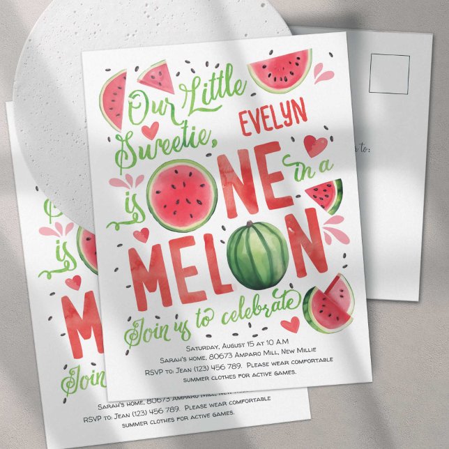 Cartão Postal De Convite Um bonito em um melão, primeiro aniversario de ver (Summer Cute Red Watercolor One In a Melon, Watercolor Themed Girl 1st Birthday Postcard Invites.)