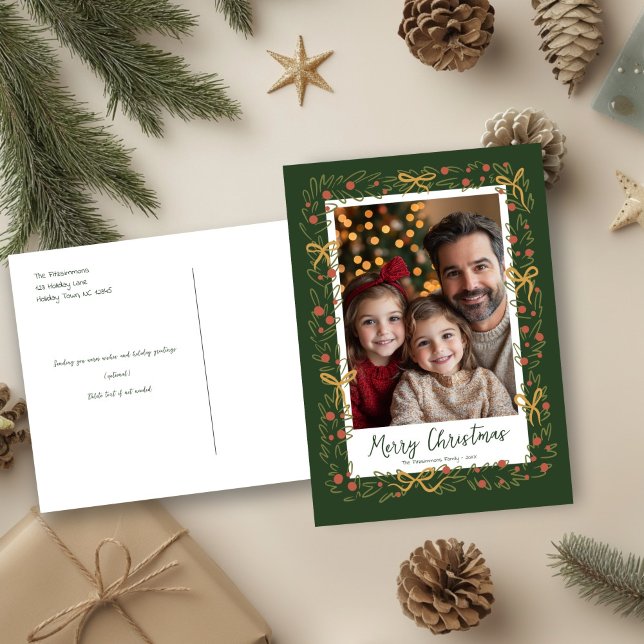 Cartão Postal De Festividades Cartão-postal de Feriado e Arcos Feriados Desenhad (Whimsical Christmas Wreath holiday family photo postcard)
