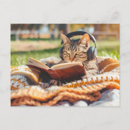 Cartão Postal De Festividades Cat reading book on knitted blanket