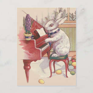 Cartão Postal De Festividades Coelhinho da Páscoa que joga o jacinto do piano