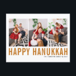 Cartão Postal De Festividades Colagem de Fotos de Tipografia Laranja Feliz Hanuk<br><div class="desc">Feliz Hanukkah! Cartaz personalizável de colagem fotográfica Feliz Hanukkah com tipografia simples laranja e padrão de neve. Personalize adicionando três fotos,  nomes,  ano e outros detalhes. Este cartão-postal moderno de Chanucá está disponível em outras cores e estoque de papelão.</div>