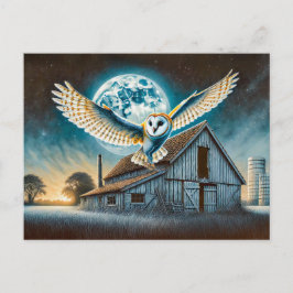 Cartão Postal De Festividades Coruja-do-celeiro com rato por um velho celeiro