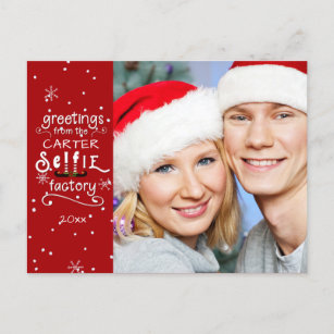 Cartão Postal De Festividades cumprimentos do sELFie, fundo vermelho variável