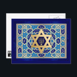 Cartão Postal De Festividades Feliz Hanukkah. Estrela de David & Menorah<br><div class="desc">Feliz Hanukkah. Estrela Dourada de David e Cartões-postais design de Menorah. Cartões e presentes disponíveis na Categoria Feriados Judeus / Hanukkah da nossa loja.</div>