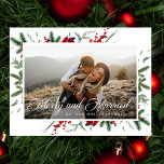 Cartão Postal De Festividades Feliz Moderna E Natal Recém-Casado<br><div class="desc">O Cartão-postal de Natal da Feliz Moderna e Casado Recém-casado é uma forma perfeita de celebrar o seu primeiro feriado como "Sr. e Sra." Apresentando uma tipografia elegante e uma fotografia nova favorita, esta design moderna captura maravilhosamente a alegria do seu primeiro Natal—facilmente personalizável para torná-la exclusivamente sua, e estou...</div>