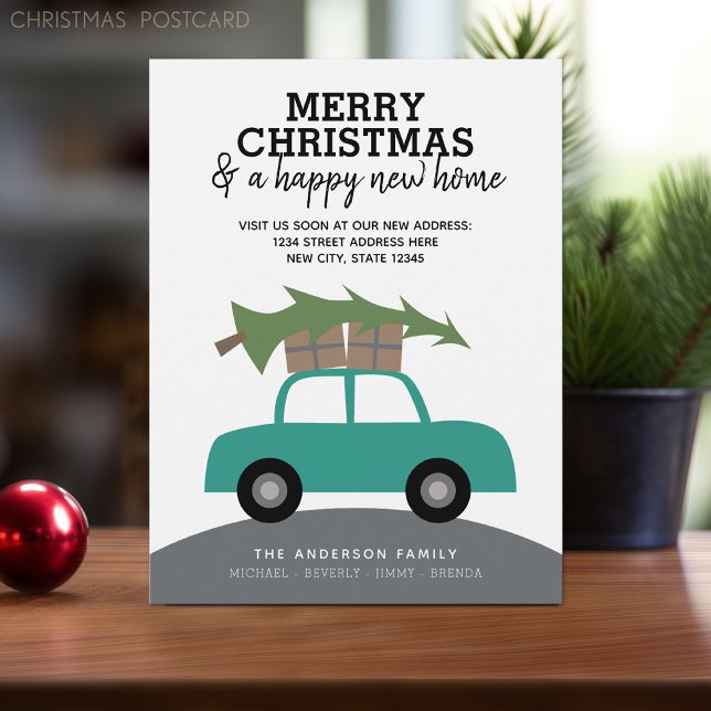 Cartão Postal De Festividades Feliz Natal e um novo endereço residencial movendo (Holiday moving postcard with an area to add your new address. Cute car with Christmas tree on top.)