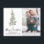 Cartão Postal De Festividades Foto da Árvore de Natal da Calliografia Ink Waterc<br><div class="desc">Árvore de pinheiro de serra de serigrafia com serigrafia Elegante moderna,  com fitas vermelhas e Enfeites de natal Feliz Cartão Postal de Natal</div>