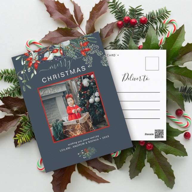 Cartão Postal De Festividades Foto de Natal verde Molho de Água Azul (You will love these beautiful Christmas cards! They feature botanical watercolor pine and berries.)